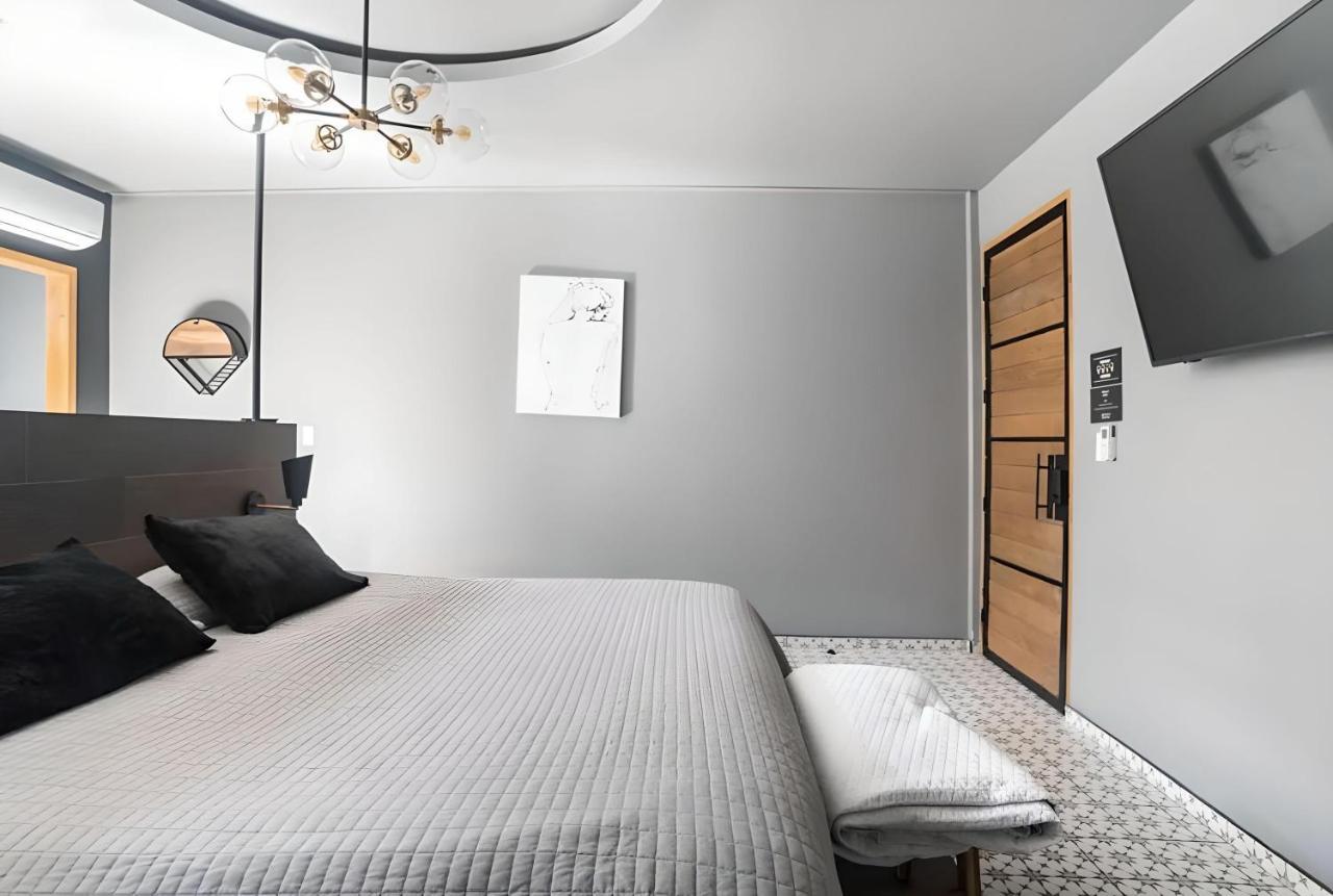 The Studios 22800 엔세나다 외부 사진